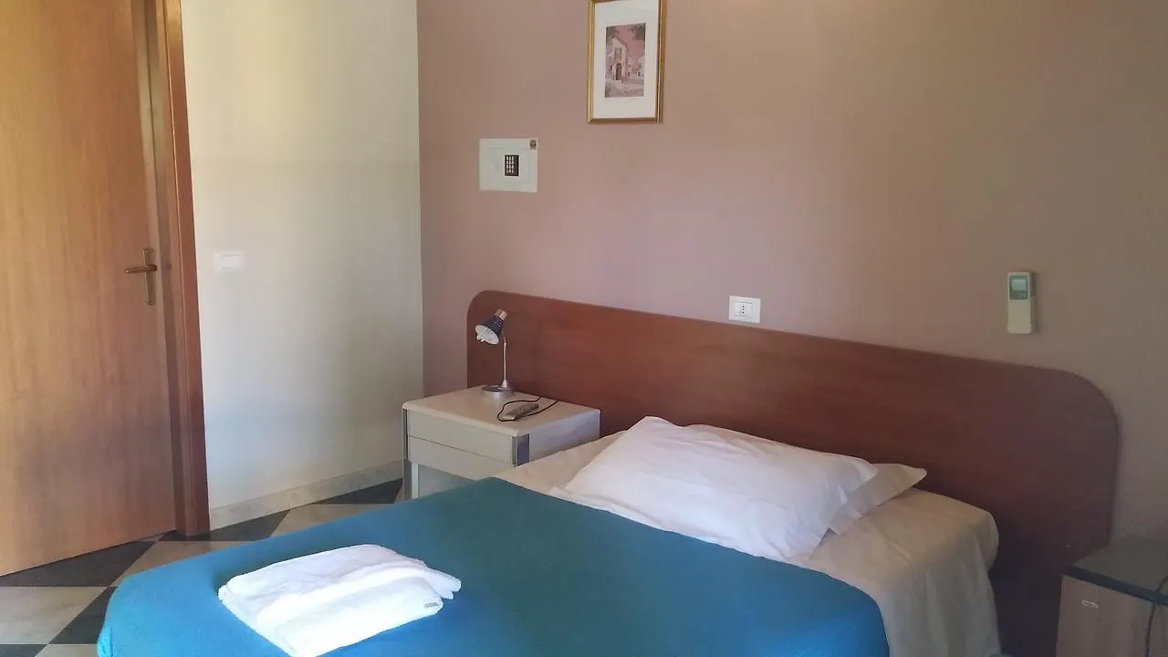 Albergo Dell'angelo Pontevico 3*,  Italia