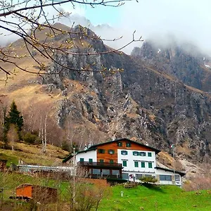Hotel Rifugio Soldanella, Ballabio